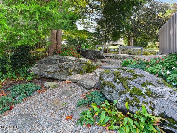 608 W Lyon Farm Drive 608, Greenwich CT 06831