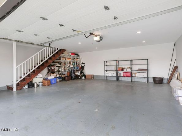 608 W Lyon Farm Drive 608, Greenwich CT 06831