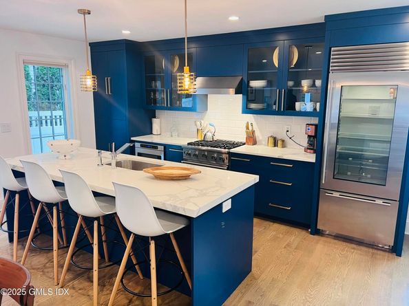 98 Lewis Street, Greenwich CT 06830