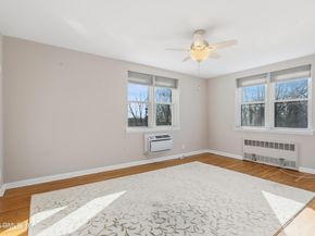 3 Putnam Hill 2C, Greenwich CT 06830