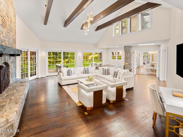 21 Calhoun Drive, Greenwich CT 06831