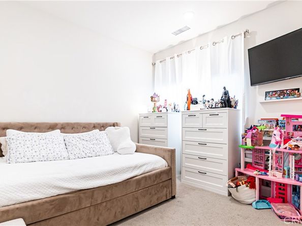 3590 E Peckham Paseo 2, Ontario CA 91761