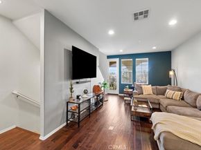 955 Sweetbriar Lane E, Azusa CA 91702