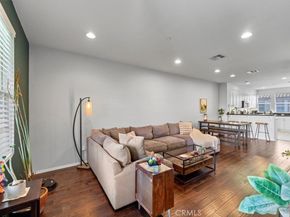 955 Sweetbriar Lane E, Azusa CA 91702