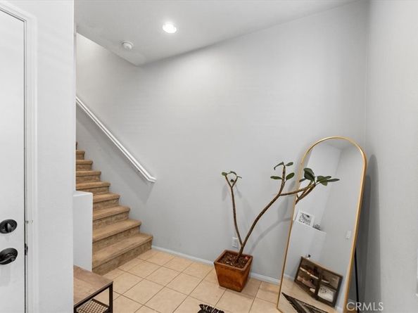 955 Sweetbriar Lane E, Azusa CA 91702