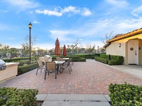 955 Sweetbriar Lane E, Azusa CA 91702