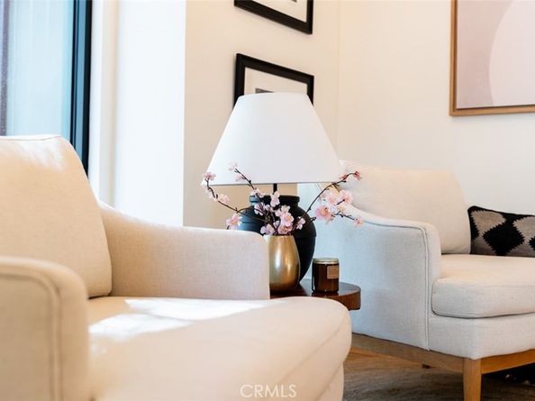 11911 Hartsook, Valley Village CA 91607