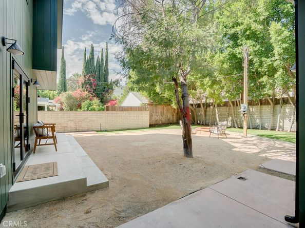 11911 Hartsook, Valley Village CA 91607