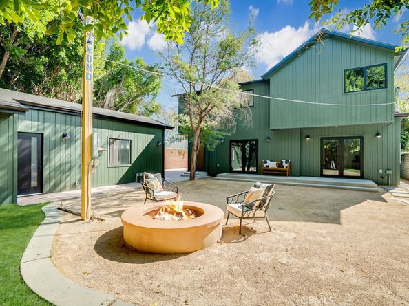 11911 Hartsook, Valley Village CA 91607