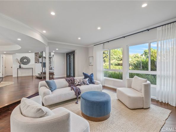 16711 Knollwood, Granada Hills CA 91344