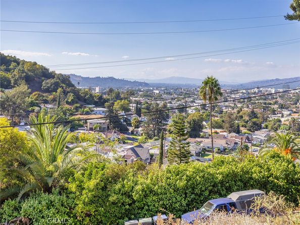 1122 Berkeley, Glendale CA 91205