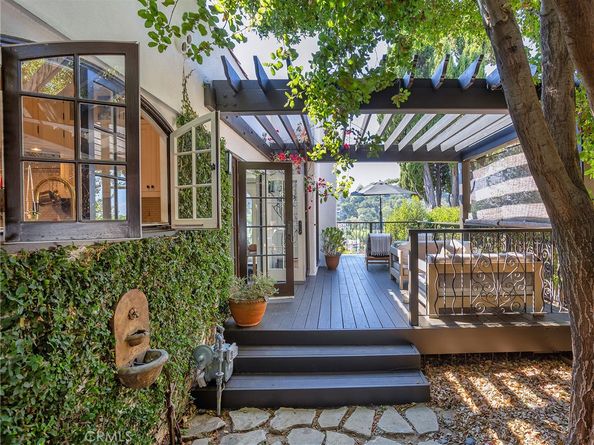 1122 Berkeley, Glendale CA 91205