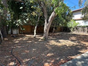 315 N Martel Avenue, Los Angeles CA 90036