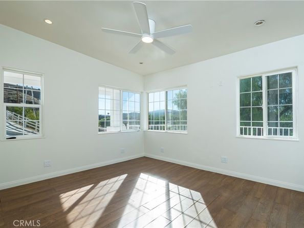 10161 Foothill Boulevard, Sylmar CA 91342