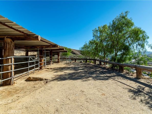 10161 Foothill Boulevard, Sylmar CA 91342