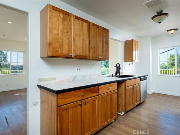 10161 Foothill Boulevard, Sylmar CA 91342