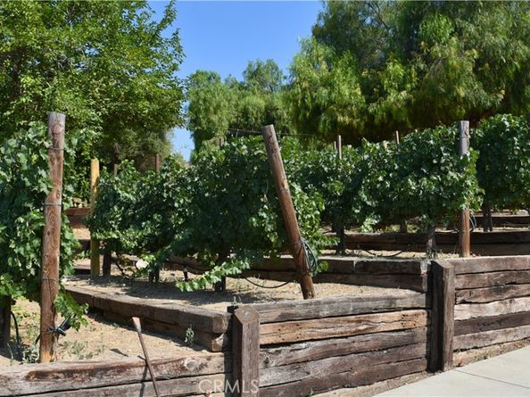 10161 Foothill Boulevard, Sylmar CA 91342