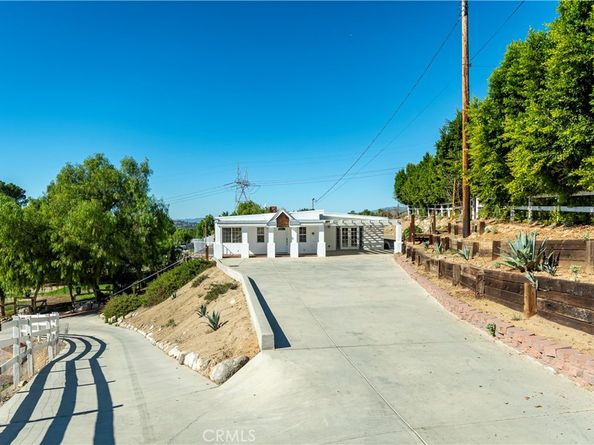 10161 Foothill Boulevard, Sylmar CA 91342