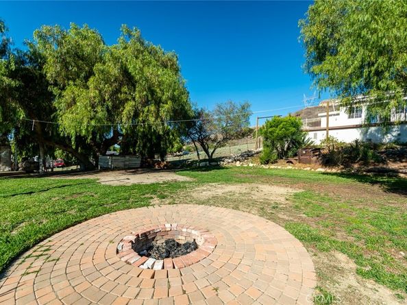 10161 Foothill Boulevard, Sylmar CA 91342