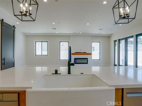 6250 Lindley Avenue, Encino CA 91316