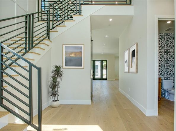 6250 Lindley Avenue, Encino CA 91316
