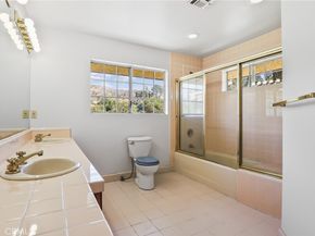 9658 Wheatland Avenue, Sunland CA 91040