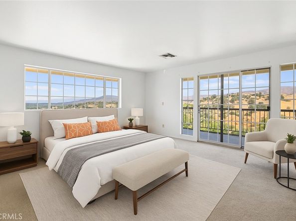 9658 Wheatland Avenue, Sunland CA 91040