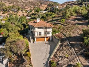 9658 Wheatland Avenue, Sunland CA 91040