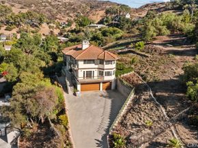 9658 Wheatland Avenue, Sunland CA 91040