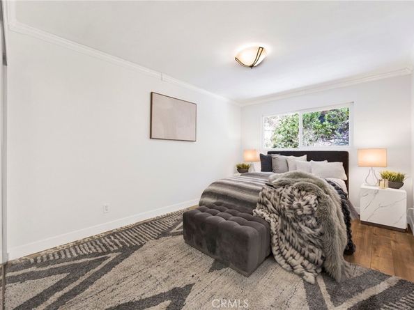 1935 Alpha Road 112, Glendale CA 91208