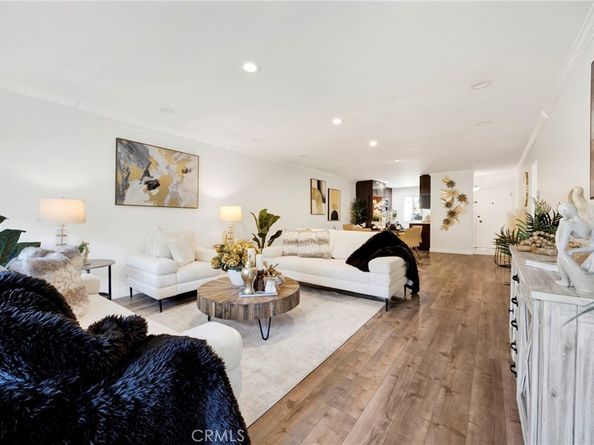 1935 Alpha Road 112, Glendale CA 91208