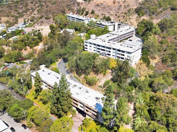 1935 Alpha Road 112, Glendale CA 91208