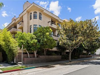 8642 Gregory Way
