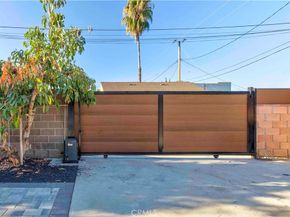 2115 W Clark Avenue, Burbank CA 91506