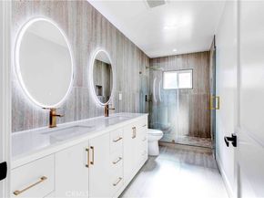 2115 W Clark Avenue, Burbank CA 91506