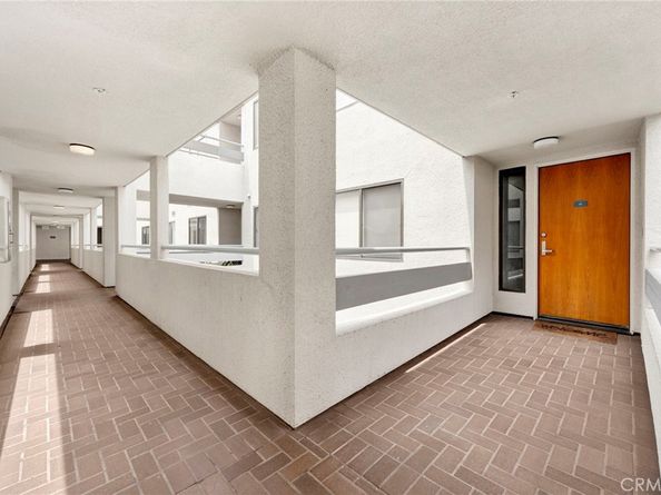 150 Ocean Park 520, Santa Monica CA 90405