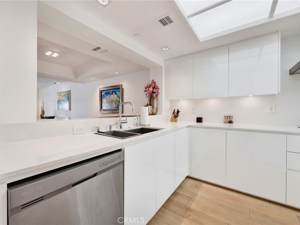 150 Ocean Park 520, Santa Monica CA 90405