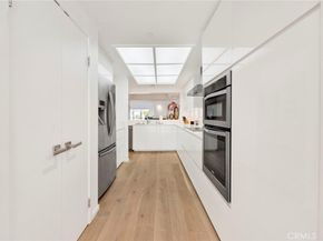 150 Ocean Park 520, Santa Monica CA 90405