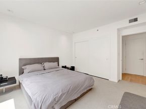 150 Ocean Park 520, Santa Monica CA 90405