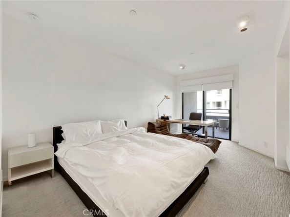 150 Ocean Park 520, Santa Monica CA 90405