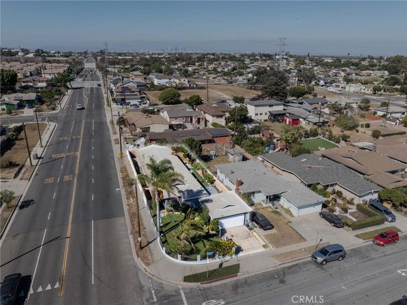 1343 W 122nd Street, Los Angeles CA 90044