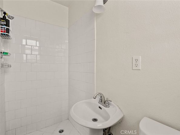 1343 W 122nd Street, Los Angeles CA 90044