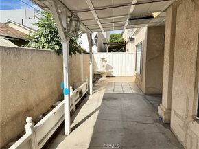 18319 Hart Street 3, Reseda CA 91335
