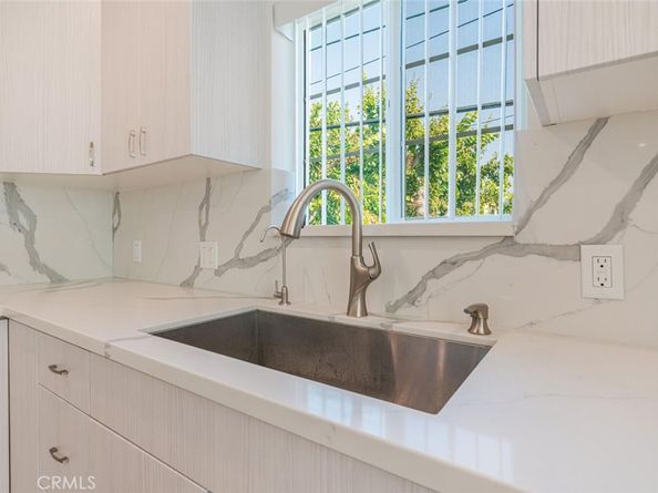 608 N Sparks, Burbank CA 91506