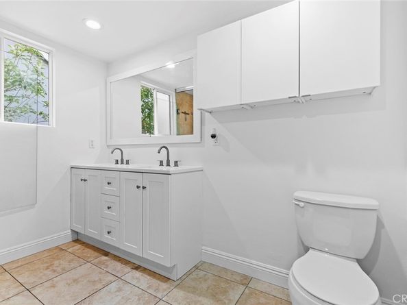 10450 10452 Balboa, Granada Hills CA 91344