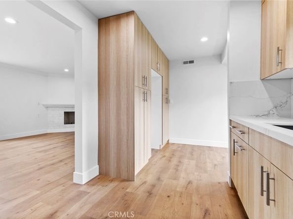 10450 10452 Balboa, Granada Hills CA 91344