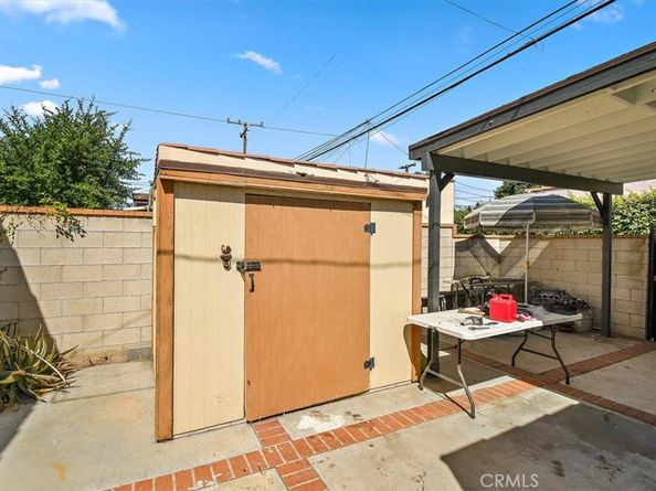 1439 E Artesia Boulevard, Long Beach CA 90805
