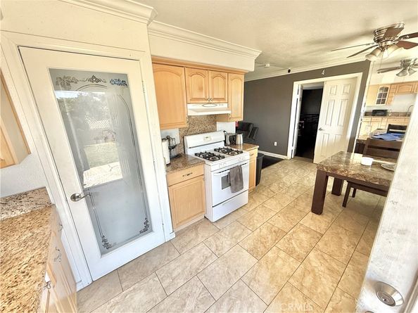 732 James Place, Pomona CA 91767