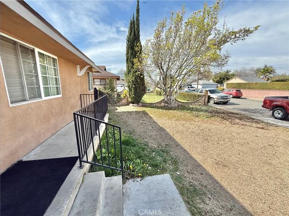 732 James Place, Pomona CA 91767