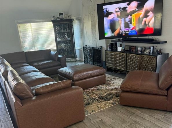 6014 E Hillcrest Circle, Anaheim CA 92807